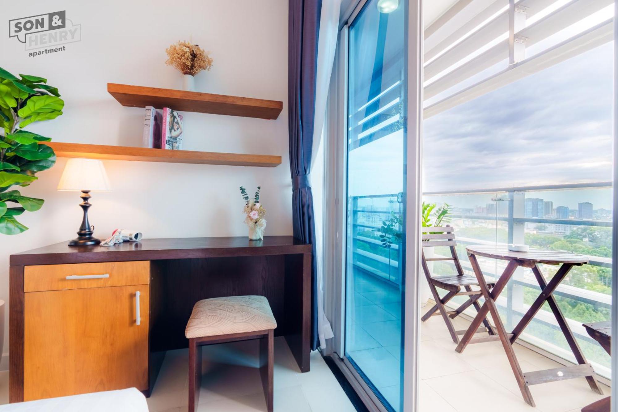 Son&Henry Sailing Tower Apartment Хошимин Екстериор снимка