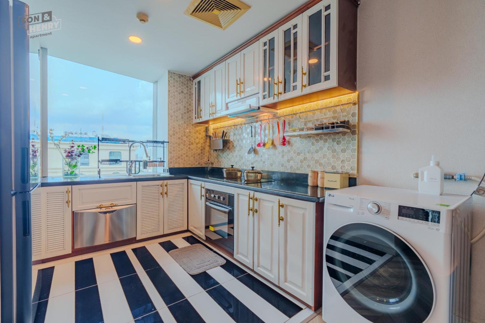 Son&Henry Sailing Tower Apartment Хошимин Екстериор снимка
